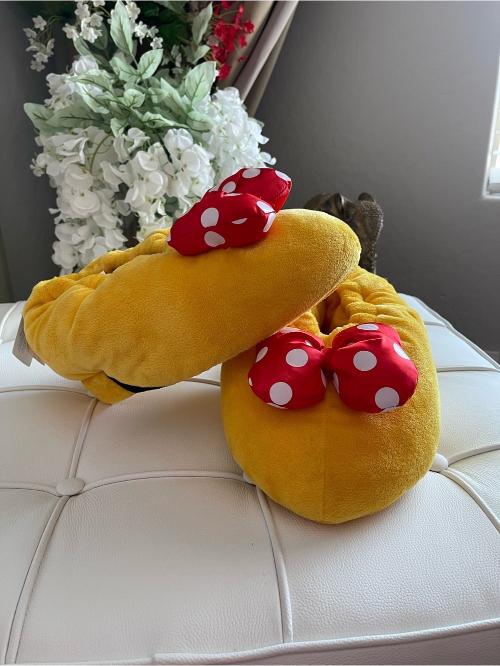 Disney Women's Minnie Mouse Plush Slippers